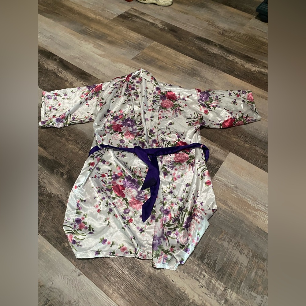 Floral Satin Robe - Picture 1 of 5
